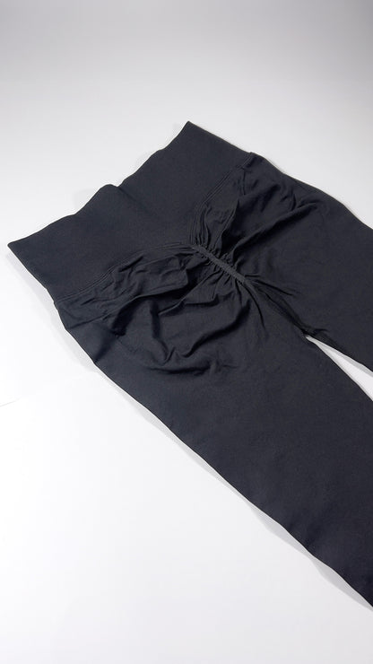 Black Solid Contour