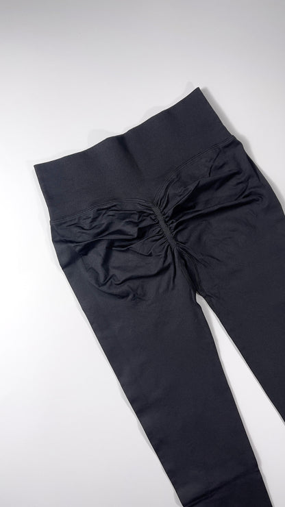 Black Solid Contour
